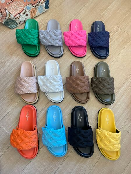 Louis Vuitton Pillow Flat Comfort Sandal Strap Platform Slide Sandals For Women Thick Non Slip Sole Casual Beach Vacation Summer Slippers Multiple colors - Shoes & Accessories - orologiod