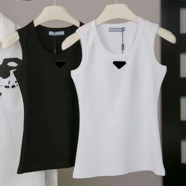 Tank Brand Luxury Womens T Shirts Vests Budge Embroidery Designer Womens Tshirts Gilet Tops Tees Shirts Patterns Summer Breathable Short Sleeves T-Shirts S-2XL - Apparel - orologiod